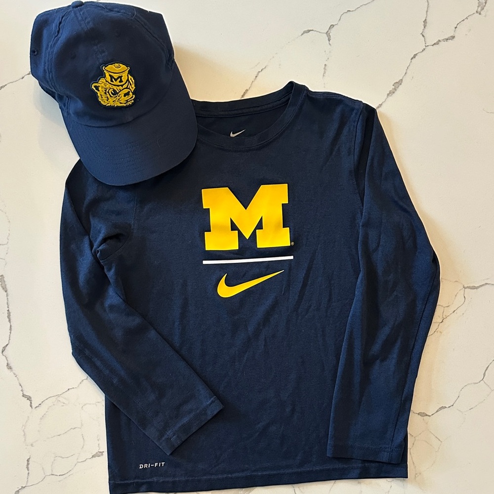 Nike Michigan Wolverines Navy and Maize Shirt + Hat Set Boys Medium (10-12) EUC